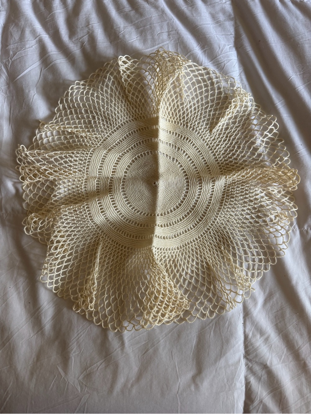 Vintage Linen Cotton Handmade Crochet Large Woven Doily ~ cream